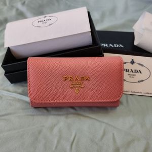 [Brand New] Authentic Prada Saffiano Metal Camelia 6 Key Case, Brand New